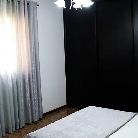 Quinta D'ouro | Porta Nova פסו דה רגואה